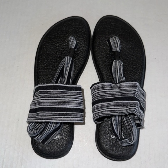 Sanuk Yoga 2 Solid Vintage Sandals - Picture 7 of 9